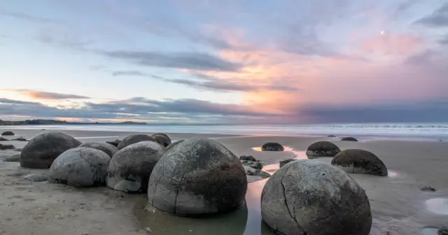 The Moeraki Boulders of New Zealand 1