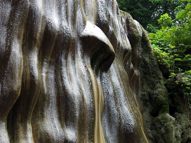 The Petrifying Well of Knaresborough 2